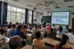 食品安全筑防線，營(yíng)養(yǎng)健康促成長(zhǎng)——校醫(yī)院與后勤集團(tuán)聯(lián)合舉辦專(zhuān)題培訓(xùn)與咨詢(xún)活動(dòng)