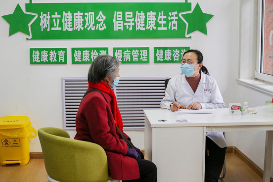 提升基層群眾健康水平——鄰家好伴“社區(qū)健康管家”走進(jìn)社區(qū)